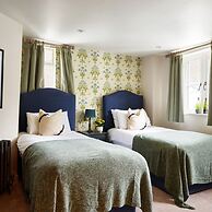 The Old Coach House - From 500 Per Night