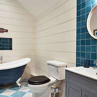 The Old Coach House - From 500 Per Night