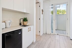 Beach Home in Burleigh Waters