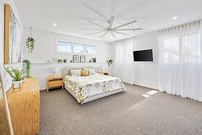 Beach Home in Burleigh Waters