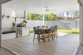 Beach Home in Burleigh Waters