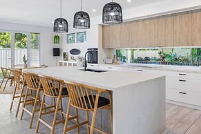 Beach Home in Burleigh Waters