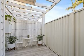 Beach Home in Burleigh Waters