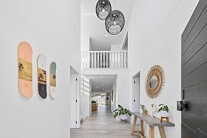 Beach Home in Burleigh Waters