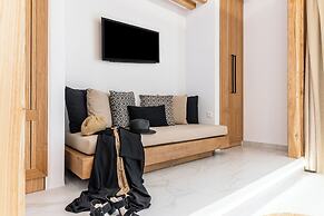 V Luxury Apartments Naxos