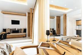 V Luxury Apartments Naxos