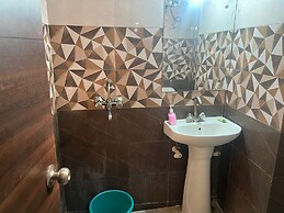 Cleo Elegance Rooms & Banquet