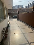 Cleo Elegance Rooms & Banquet