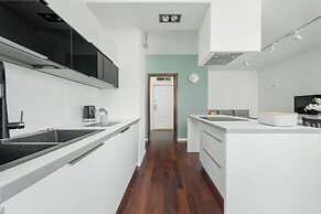 Wrocław Krzyki Apartment by Renters