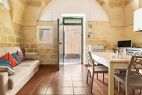 3936 Corte dei Falconi by Barbarhouse