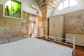 3936 Corte dei Falconi by Barbarhouse