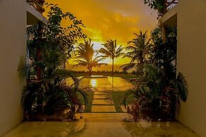 Ahadi Beachfront 2 Bedroom by YourHost