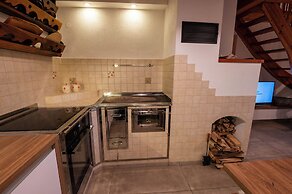 Vineyard cottage Kump