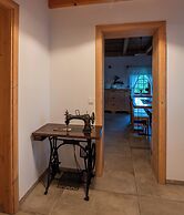 Vineyard cottage Kump