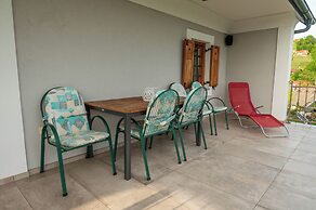 Vineyard cottage Kump