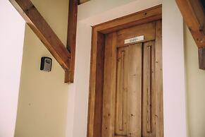 Trikalioti's Lush Estate Apt Eleni