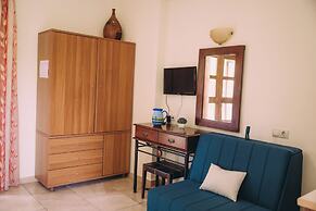 Trikalioti's Lush Estate Apt Artemis