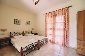 Trikalioti's Lush Estate Apt Epaminontas