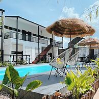 Penguin Villa Resort & Bistro