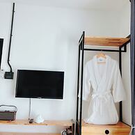 Penguin Villa Resort & Bistro