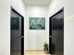 Penguin Villa Resort & Bistro