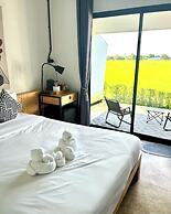 Penguin Villa Resort & Bistro