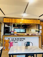 Penguin Villa Resort & Bistro