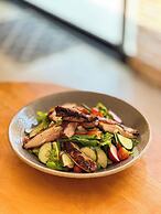 Penguin Villa Resort & Bistro