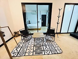 Penguin Villa Resort & Bistro