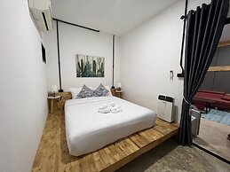 Penguin Villa Resort & Bistro