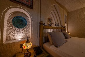 Majestic Cave House