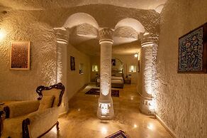 Majestic Cave House