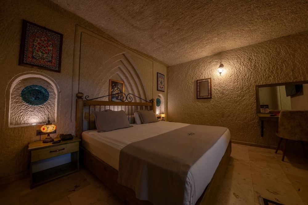 Majestic Cave House