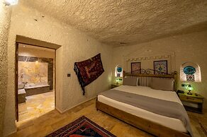 Majestic Cave House
