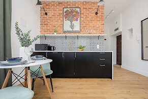 Studio in the Old City by Renters