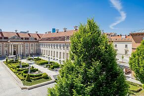 Studio in the Old City by Renters