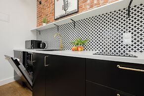 Studio in the Old City by Renters