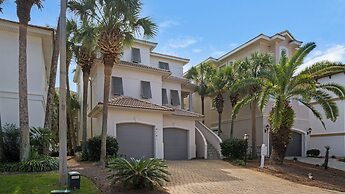 4BR Home, Private Pool, Steps From Beach, Minutes to Top Attractions