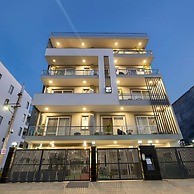 City Oasis w Bathtub n Balcony