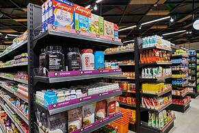 Modern City Service Apartment