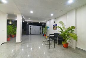 Modern Cyber Retreat With Gym