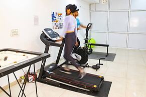 Modern Cyber Retreat With Gym