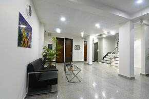 Modern Cyber Retreat With Gym