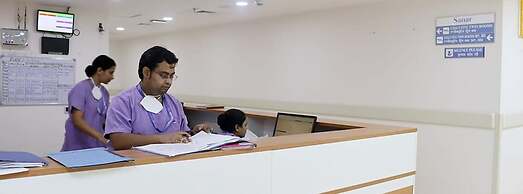 Tranquil 2BR Oasis With Balcony Bathtub