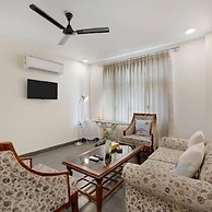 Penthouse W Jacuzzi Garden Extra Room Pets OK