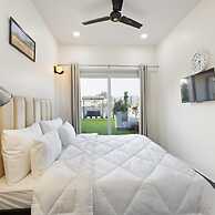 Penthouse W Jacuzzi Garden Extra Room Pets OK