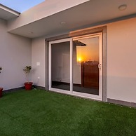 Penthouse W Jacuzzi Garden Extra Room Pets OK