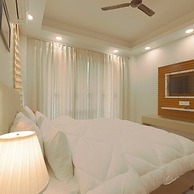 Spacious Executive Suite With Bathtub Balcony