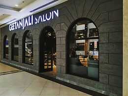 Tranquil Studio Apartment