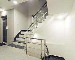 Comfortable 1 Bhk Serviced Apartment w Hill View